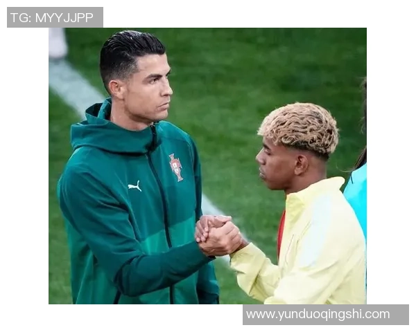 2021年足球明星发型大盘点这些风格让你瞬间变身球场焦点 2021年足球明星发型大盘点这些风格让你瞬间变身球场焦点