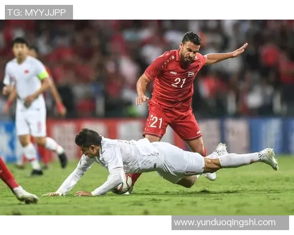 tyf足球明星身份揭秘及其在足球界的影响力分析 tyf足球明星身份揭秘及其在足球界的影响力分析