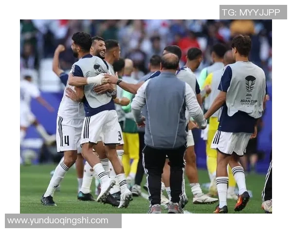 足球场上的遗憾瞬间那些让人心痛的回忆与无奈的照片 足球场上的遗憾瞬间那些让人心痛的回忆与无奈的照片