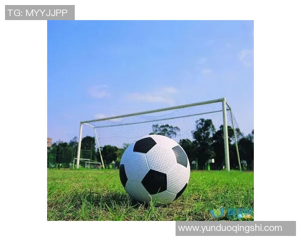 足球压痕的背后故事与影响探讨：从场上到场下的深远意义