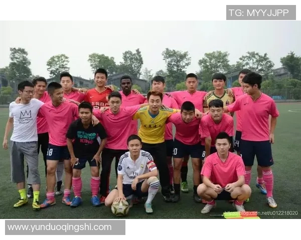 足球运动员的成长之路与职业生涯发展探讨 足球运动员的成长之路与职业生涯发展探讨